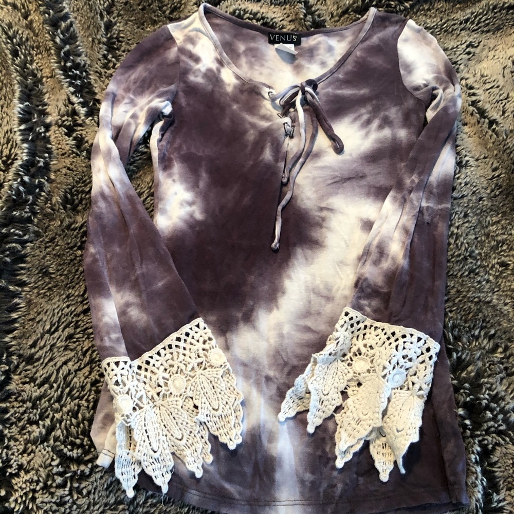 Venus long sleeve the dye crochet sleeve top
